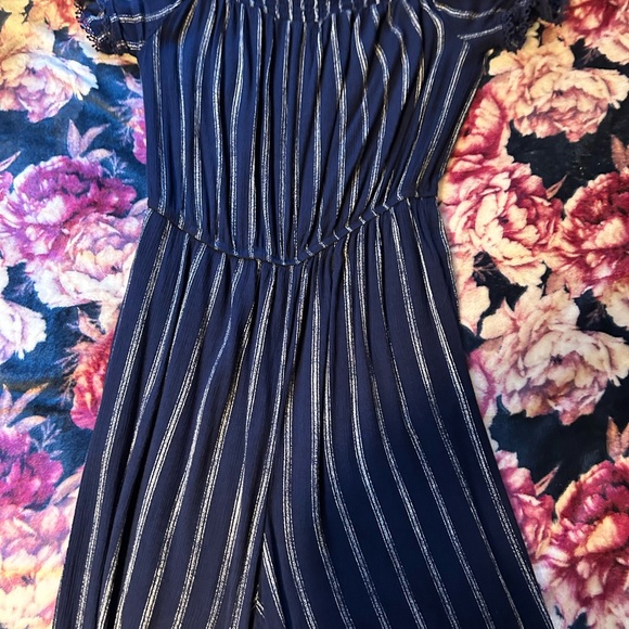 A blue and white striped jumper💙🤍 - Picture 2 of 6